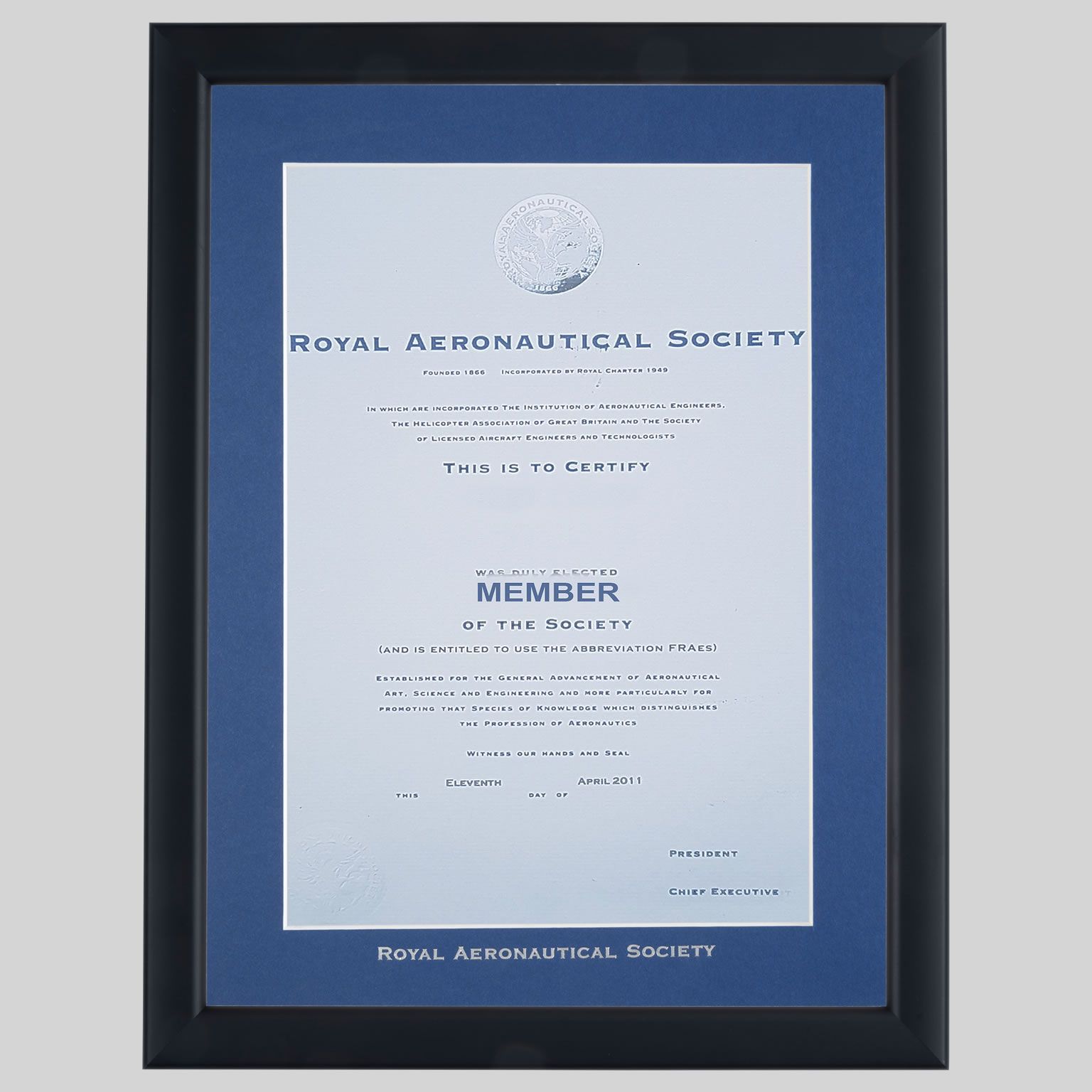 Royal Aeronautical Society - Member certificate frame - Contemporary Matt Black