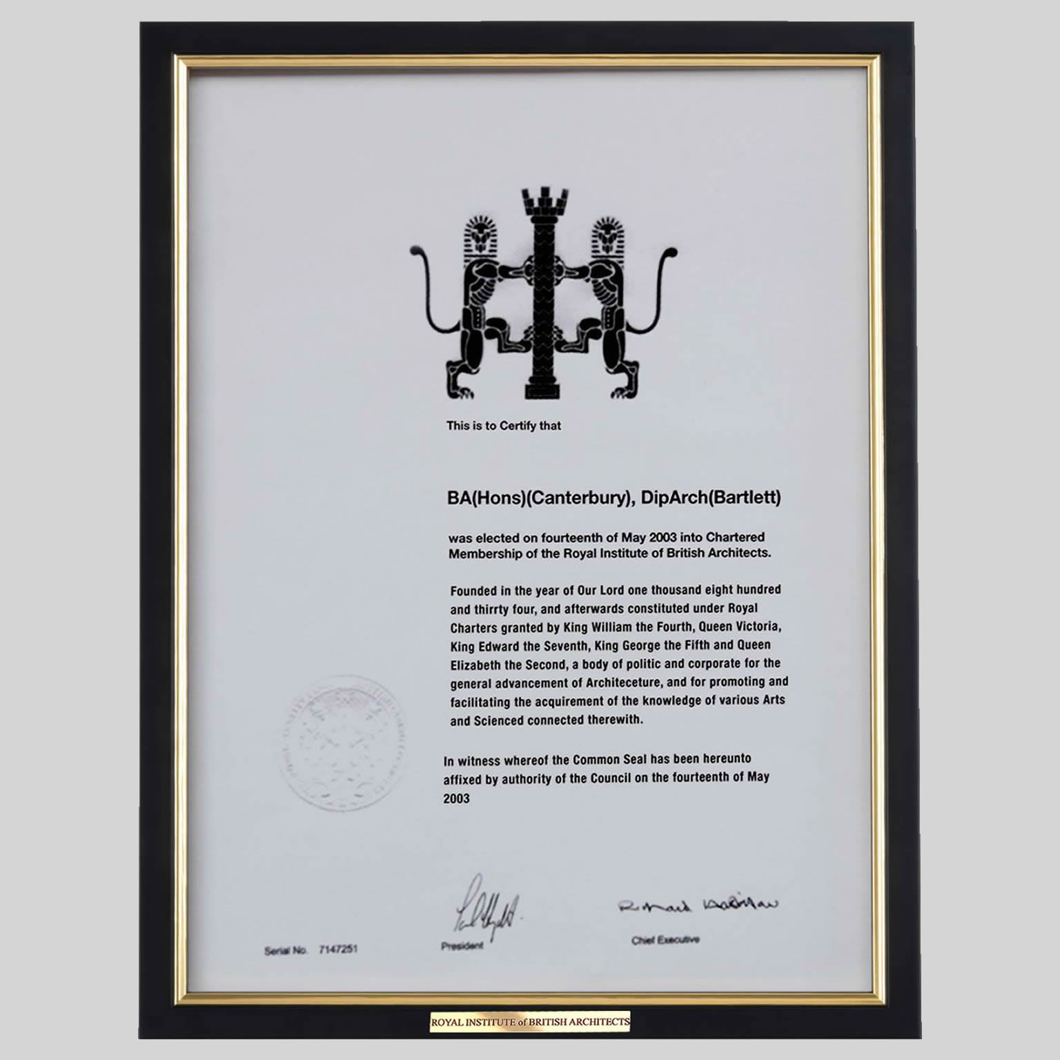 royarc-bg-a3-1536x1536